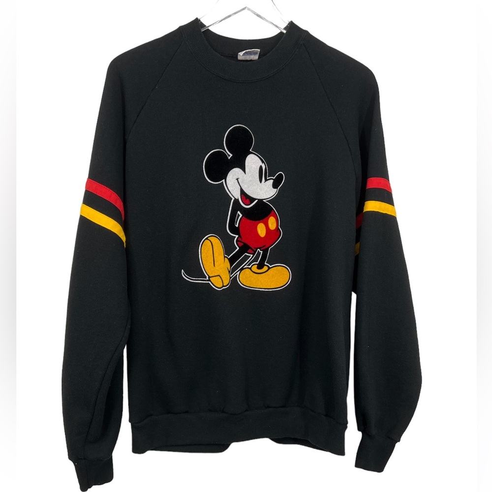 Vintage Disney’s Mickey sweater in Black size XXL Long sleeve crew neck.